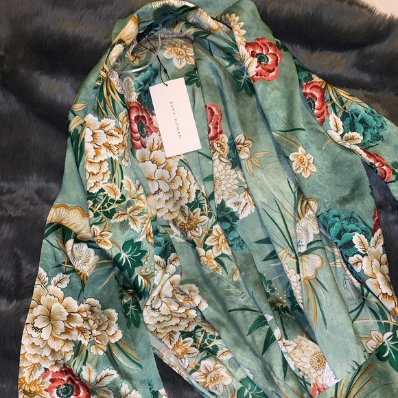 ❌SOLD❌ ZARA KIMONO! RARE BRAND NEW NEVER BEEN WORN - Picture 5 of 6